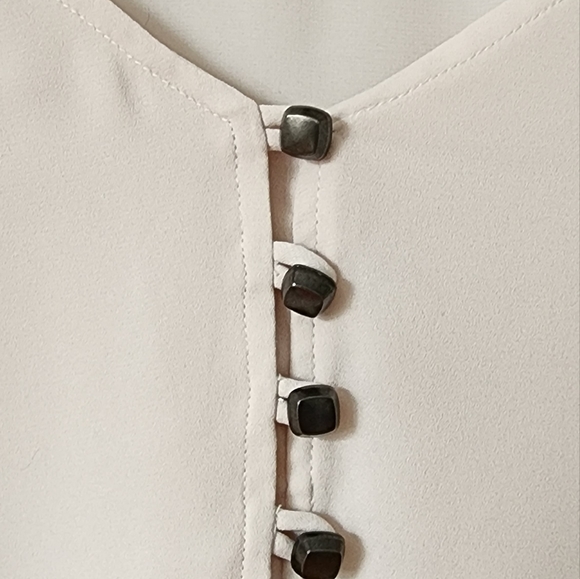 Blouse - Picture 3 of 3